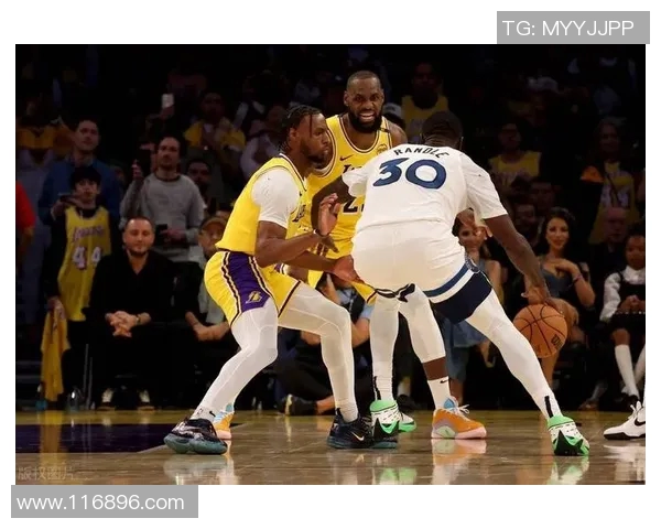 詹姆斯领军湖人豪取五连胜，保持西部第一的稳定实力